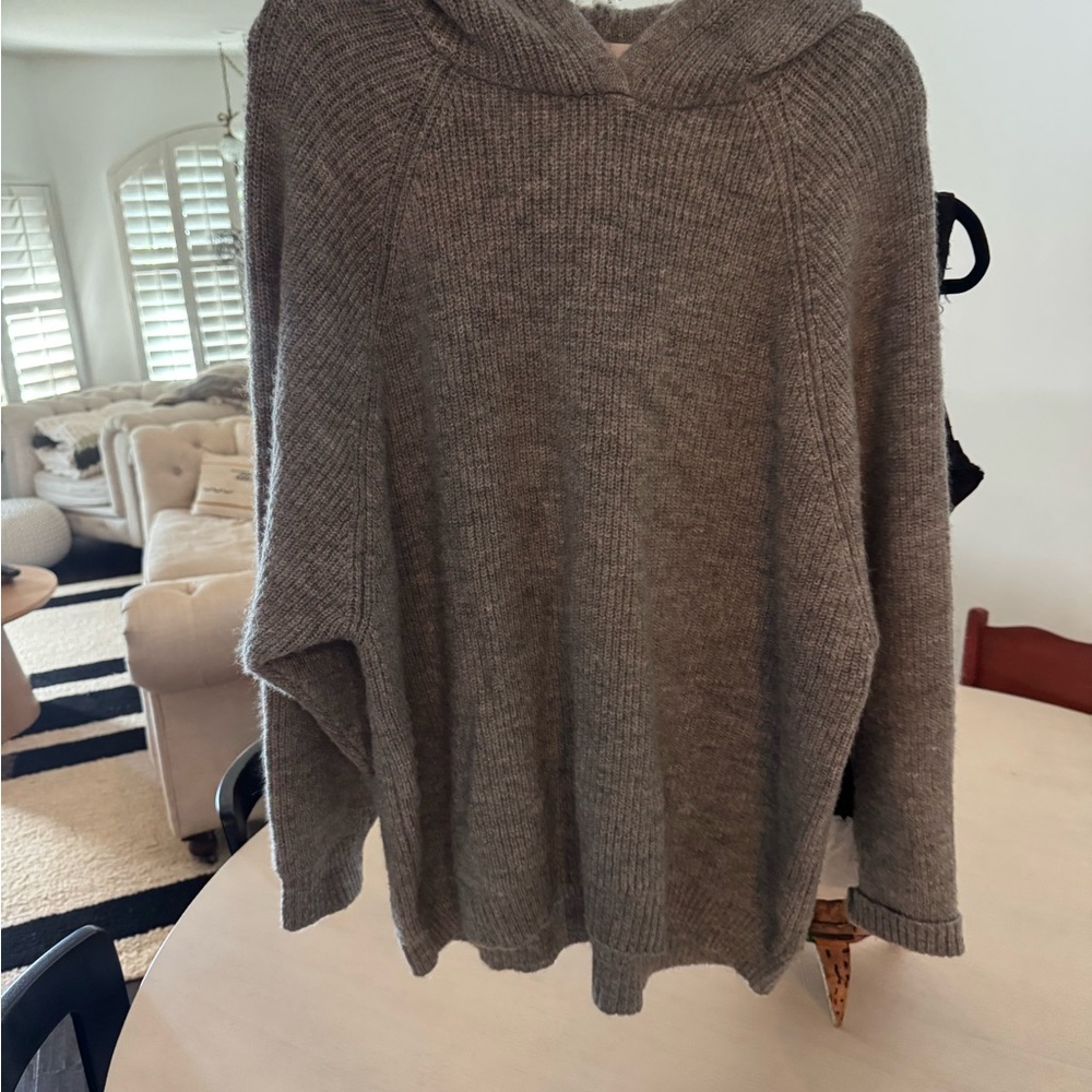 Zara Women's Gray Cowl Neck Sweater